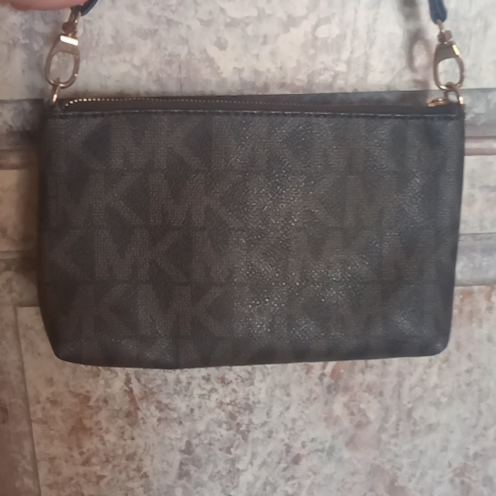 Michael Kors Black and Brown Logo Crossbody Bag - Picture 5 of 10